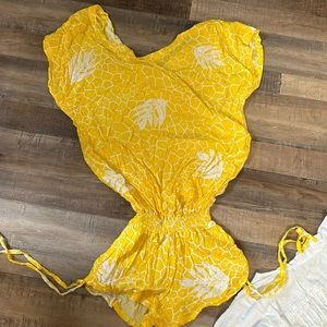 Living Hula size M romper